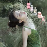 Nước Hoa Nữ Tính, Nhẹ Nhàng & Trẻ Trung Khám Phá Những Nốt Hương Sang